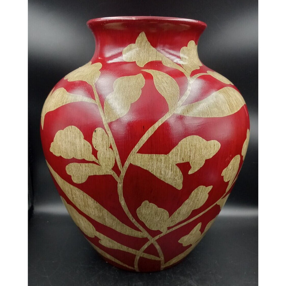 Beautiful Lg Red Vase With Cream Leaves and Flowers 10" - Picture 2 of 10